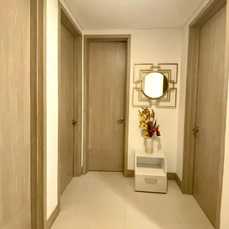 Apartamento Beachfront 3br W 360 Views *
