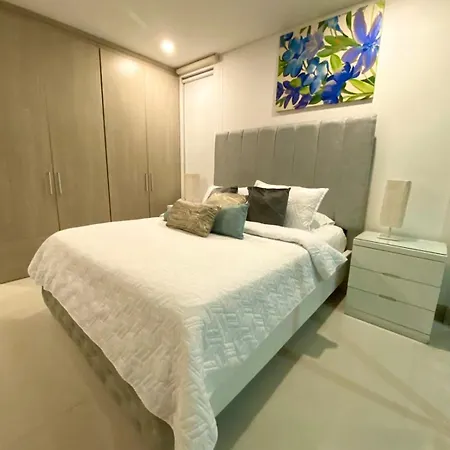 Beachfront 3br W 360 Views