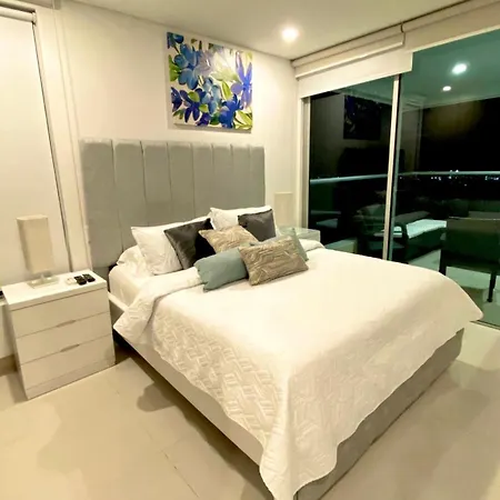 Beachfront 3br W 360 Views Cartagena